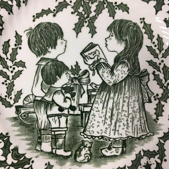 1980 Royal Crownford Christmas Plate Green Norma Sherman Staffordshire England - Picture 2 of 6